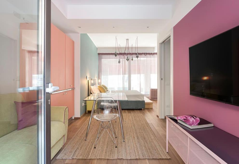 Amazing Apartment In Duomo Mediolan Zewnętrze zdjęcie