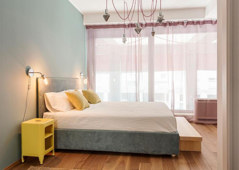 Amazing Apartment In Duomo Mediolan Zewnętrze zdjęcie